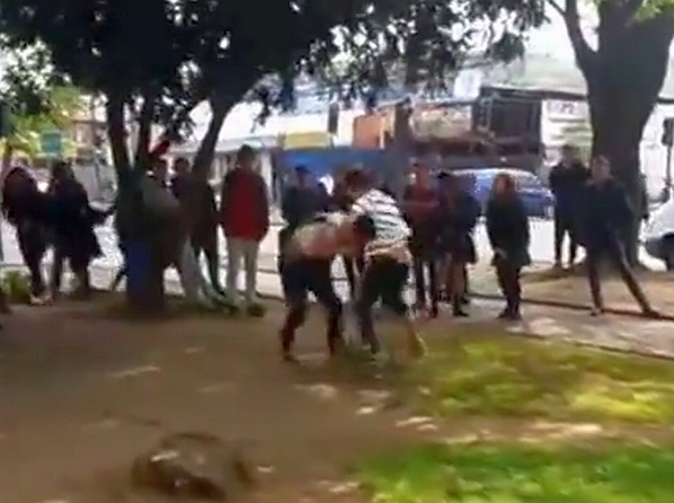 Un Video Captó Una Pelea Callejera En El Sector Céntrico De Temuco Soychilecl 