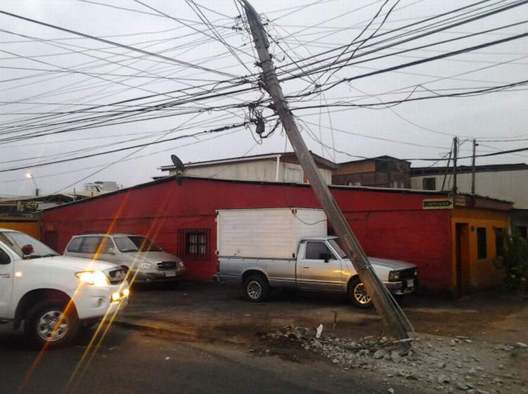 Choque a postes aumentó en un 17 en Iquique durante 2013 soychile.cl