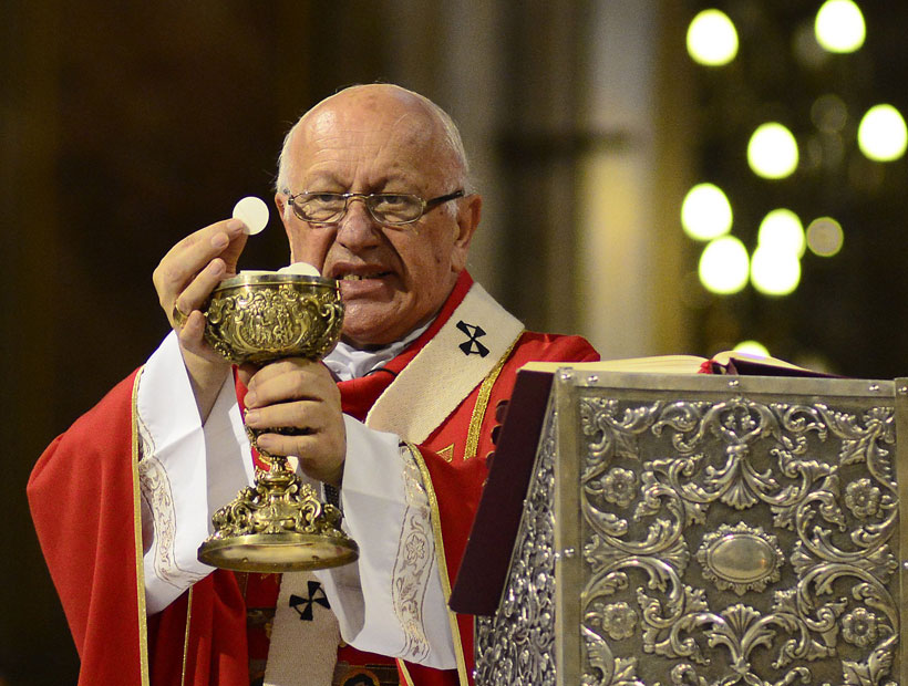 Ezzati asegurÃ³ que el sacerdote Costadoat no fue despedido