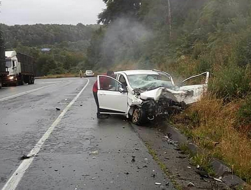Choque entre un camión y un auto en sector Puntra deja una mujer lesionada de gravedad soychile.cl