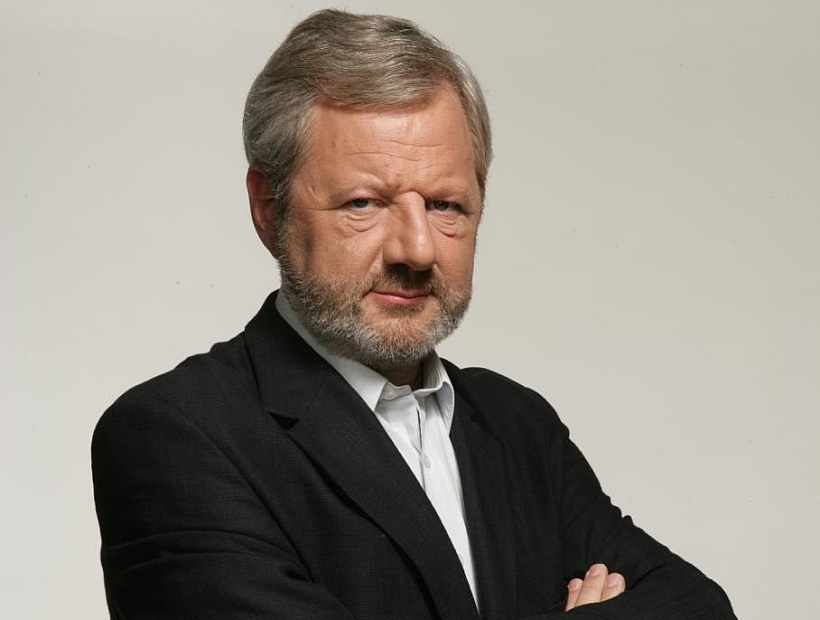 Periodista Raúl Sohr dictará clase magistral en la UACh Periodista Raúl Sohr dictará clase magistral en la UACh