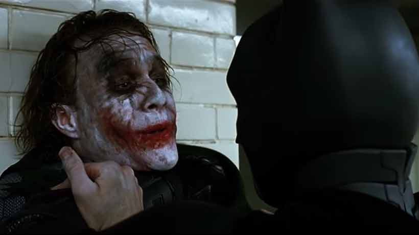 Le Joker Est Il Le Frere De Batman Heath Ledger le pidió a Christian Bale que le pegara de verdad en
