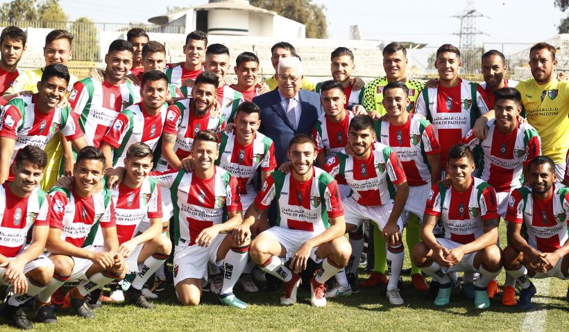 Mahmud Abás visitó al plantel de Palestino en La Cisterna | soychile.cl