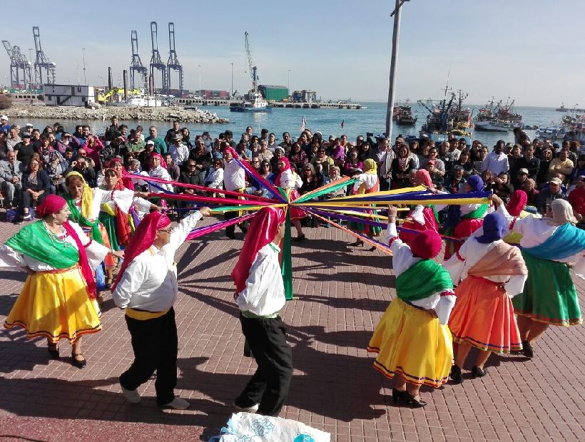 Festival Cultura Que Recorren Fronteras Lleno Con Coloridos