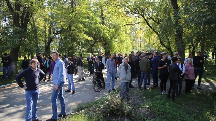 Al menos 19 muertos y 40 heridos en presunto ataque de estudiante de 18 años en escuela en Crimea