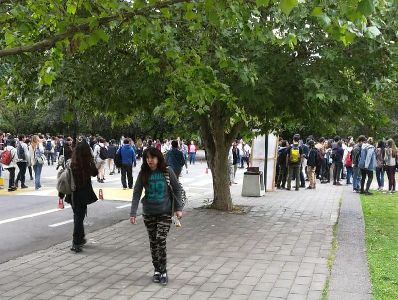 Evacuaron el Campus San Joaquín de la PUC por aviso de ...