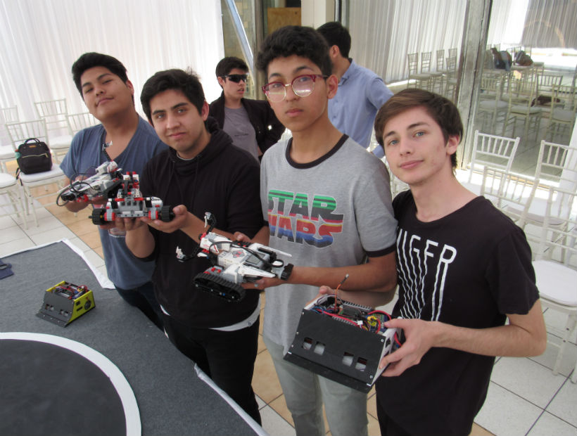 VIDEO Colegio Santa Emilia ganó el 'Torneo Robot Sumo ...