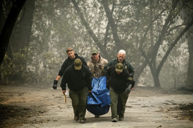 Sube a 88 muertos saldo por incendio forestal en California