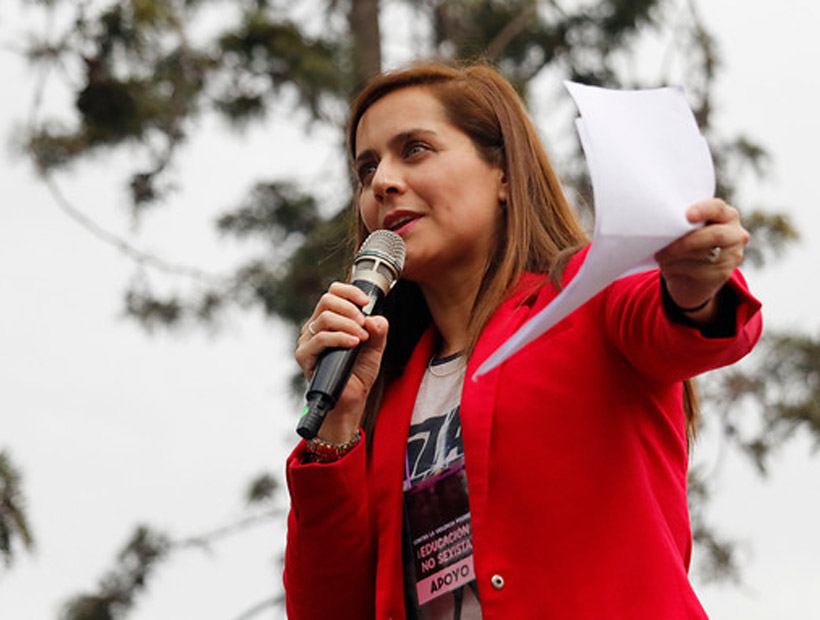 Natalia Valdebenito criticó ovación a Pinochet en RN: 