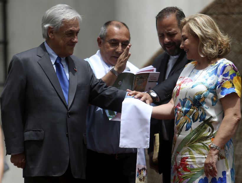 Sebastián Piñera y Cecilia Morel renovaron sus votos matrimoniales en La Moneda
