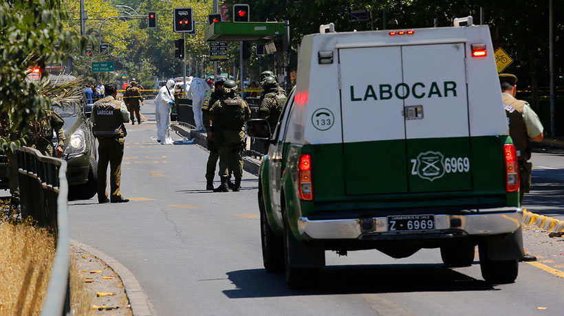 Avanzan indagaciones: policía revisa cámaras de seguridad tras explosión en Providencia