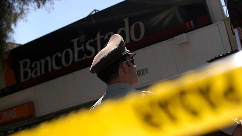 Carabineros investiga robo frustrado a una sucursal de Bancoestado en La Florida