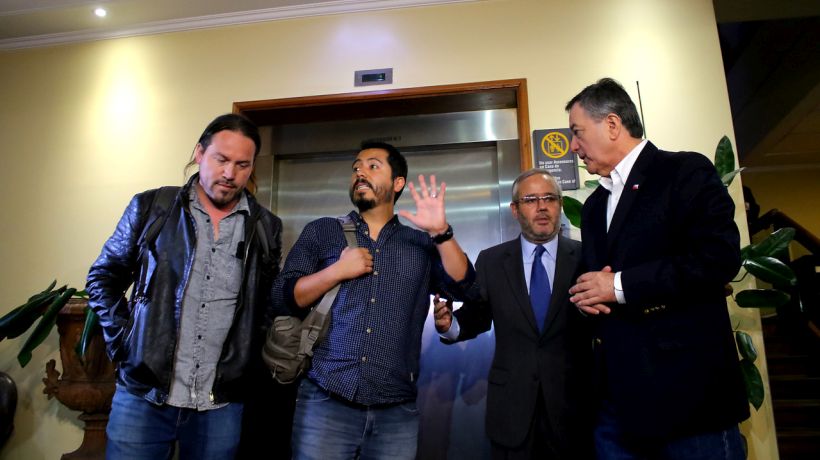 Equipo de prensa de TVN detenido en Venezuela regresó a Chile