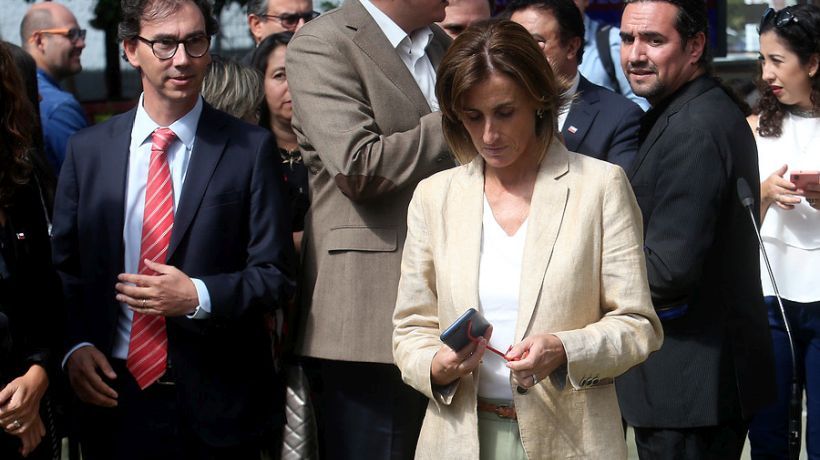 Ministra Cubillos respondió a las críticas tras nombrar al hijo de Carlos Larraín como jefe en Educación General