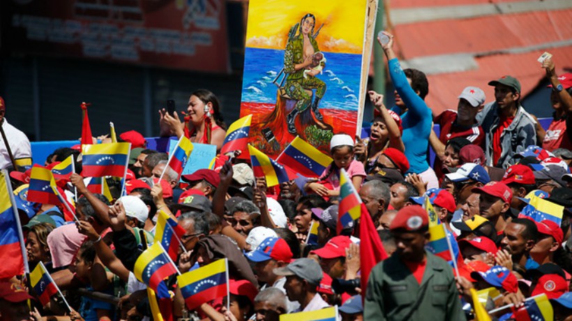 Maduro anunció consulta nacional para proponer adelantar las elecciones legislativas a este año