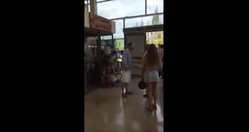 [VIDEO] Funan a hombre que habría agredido a trabajadores de supermercado en Pirque