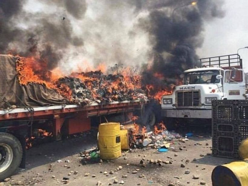 [VIDEO] Reportaje del NY Times revela que ayuda humanitaria fue quemada por manifestantes opositores al Gobierno de Maduro