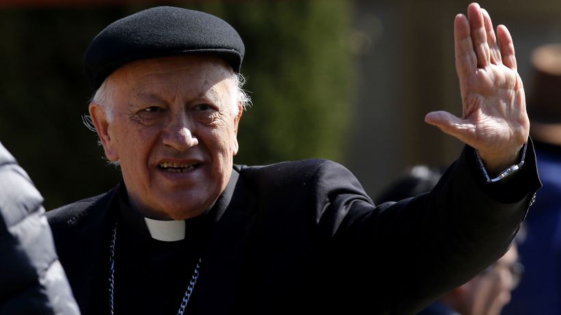 Arzobispado negó que cardenal Ezzati intentara evadir notificación de demandado