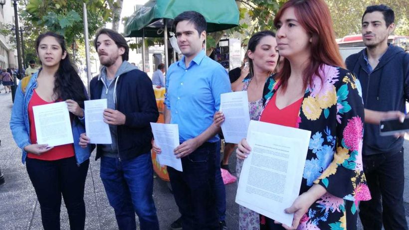 Frente Amplio entregó carta a Sebastián Piñera por visita de Jair Bolsonaro