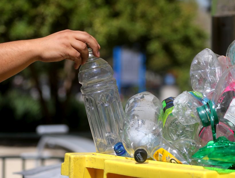 Falsas soluciones al problema del plástico podrían empeorar la contaminación