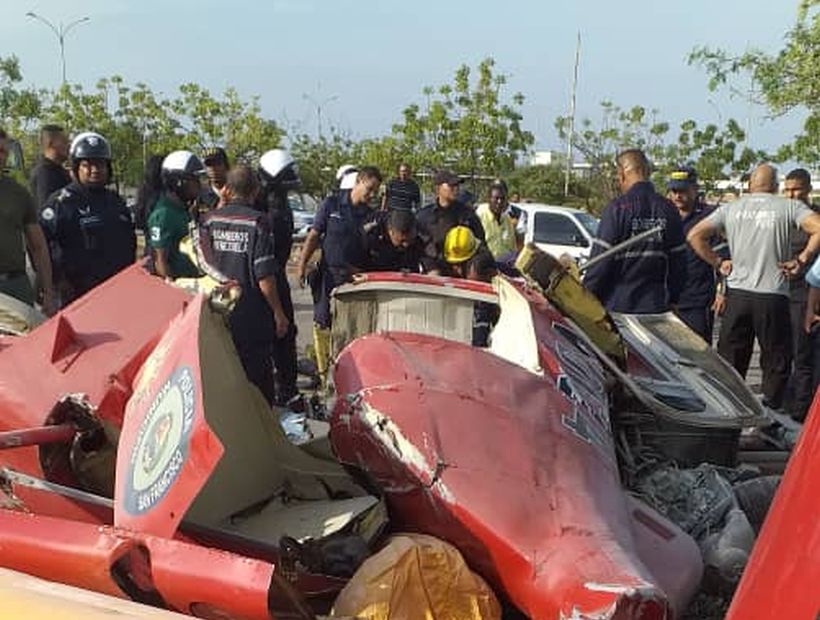 Helicóptero se estrelló en plena ciudad de Maracaibo con varios militares a bordo