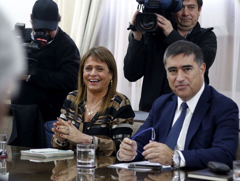 Chile Vamos iniciará conversaciones por acuerdo para elecciones municipales