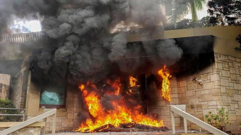 Manifestantes incendian embajada de Estados Unidos en Honduras