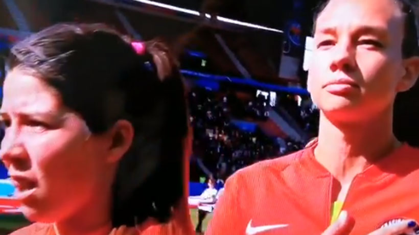 [VIDEO] Así las seleccionadas chilenas cantaron por primera vez el himno nacional en un mundial femenino de fútbol