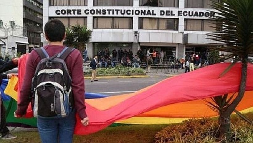 Ecuador reconoce el matrimonio igualitario