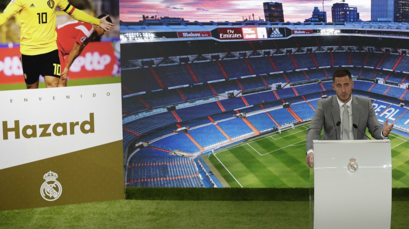 Eden Hazard fue presentado ante 50 mil personas en el Bernabéu