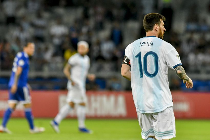 Argentina empató con un penal y sigue en el fondo del grupo B