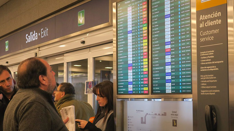 Más de 5 mil pasajeros afectados en Argentina por cancelación de vuelos