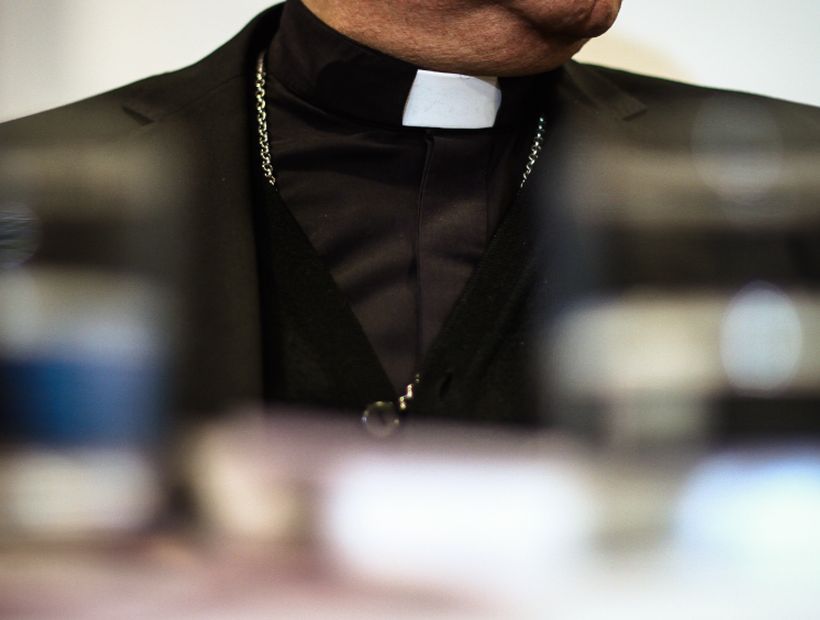 Compañía de Jesús expulsó a sacerdote tras investigación por cinco casos de abuso de menores