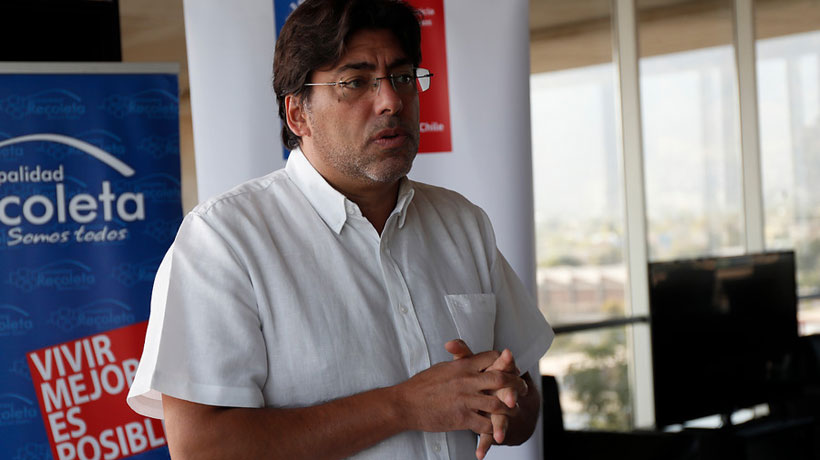 Alcalde Jadue se comunicó con Bachelet y le pidió disculpas por críticas a informe