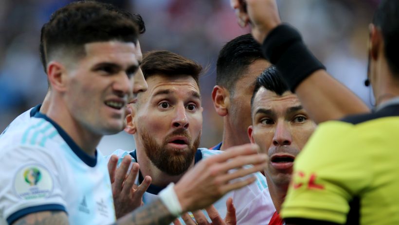 Messi recibió una fecha de castigo por expulsión ante Chile