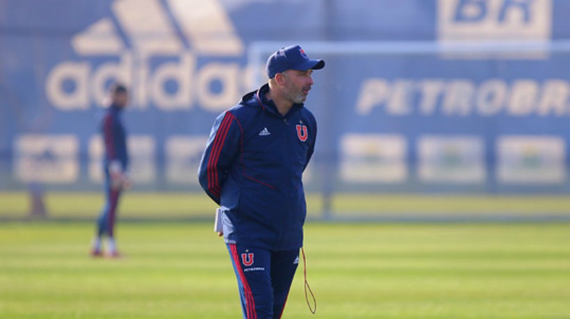 Caputto utilizará un 4-5-1 para su primer partido como entrenador de Universidad de Chile