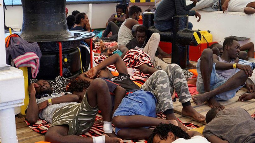 Migrantes rescatados: Open Arms declara que la situación a bordo del barco es 