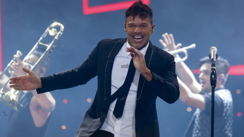 Ricky Martin se alejará de los escenarios producto de una cruda influenza