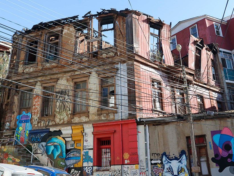 25 viviendas en mal estado serán demolidas en Valparaíso