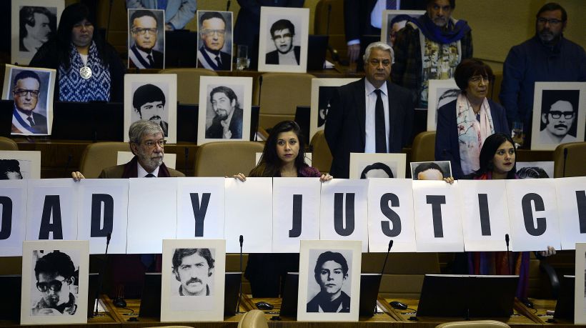 Corte de Santiago condena a ex-marinos por secuestro de dirigente socialista en 1973