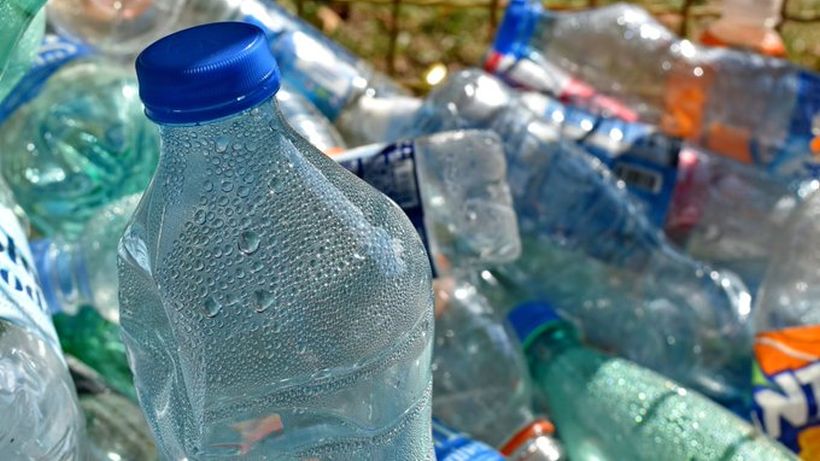 Guatemala prohíbe los plásticos de un solo uso