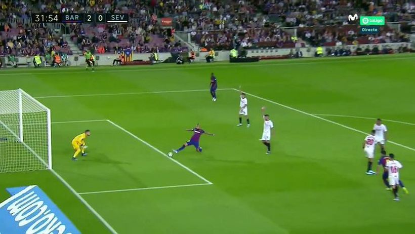 [VIDEO] Mira la anotación de Vidal y el golazo de chilena de Súarez en el partido del Barcelona ante el Sevilla