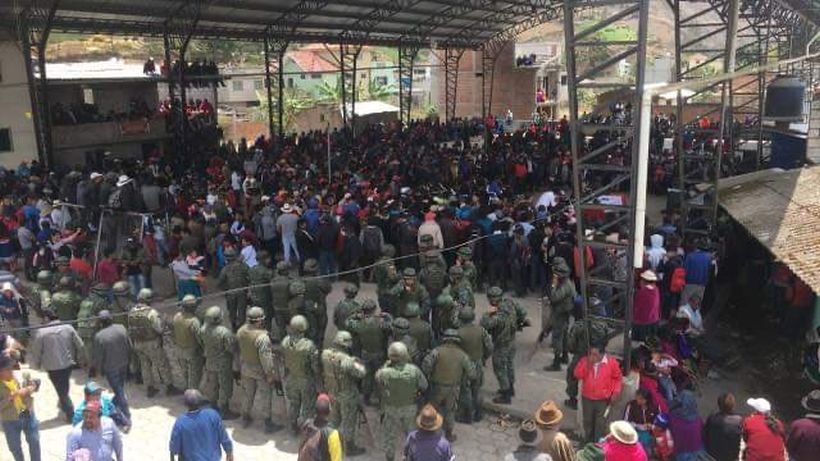 Ejército de Ecuador suspendió por ocho horas toque de queda impuesto en Quito