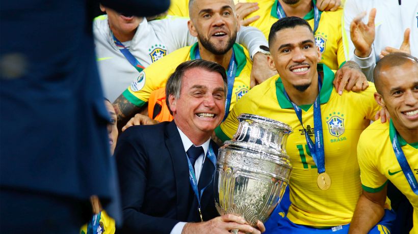 Bolsonaro podría visitar Chile para la final de la Copa Libertadores
