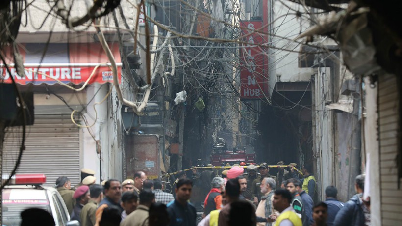 Impacto en India: incendio en una fábrica dejó a 43 personas muertas
