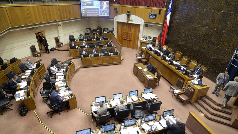 Senado revisa hoy idea de legislar el reajuste del sector público