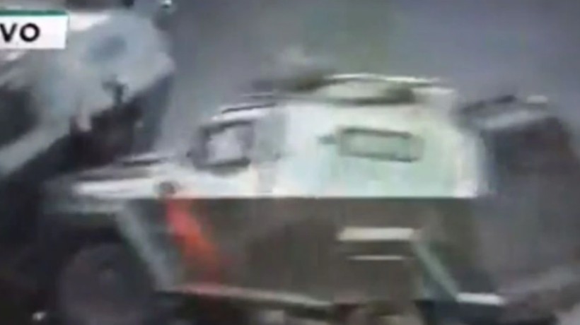 [VIDEO] Carro lanzagases atropelló a manifestante en Plaza Baquedano