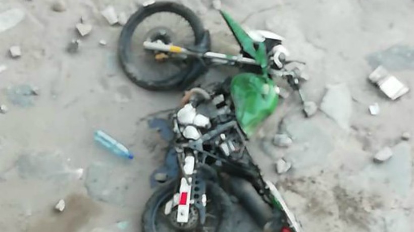 [VIDEO] Arrojan moto de Carabineros al río Mapocho