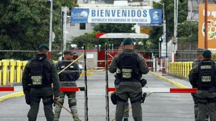 Al menos un soldado muerto en un asalto opositor a instalaciones militares en Venezuela