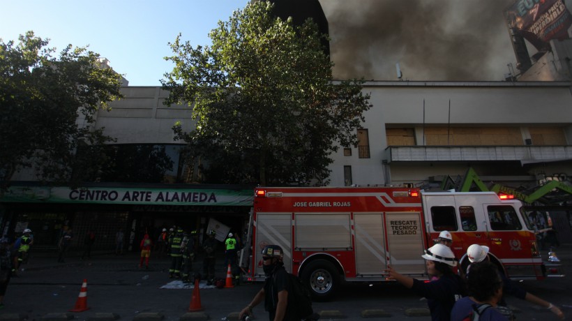 Incendio en Centro Arte Alameda: 